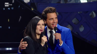 Festival di Sanremo - Mika & Laura Pausini interprètent "I have a dream"