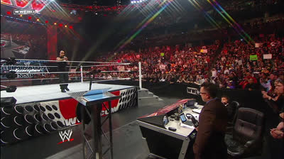 The Rock regresa como el host de Wrestlemania 27 - RAW 14/02/2011