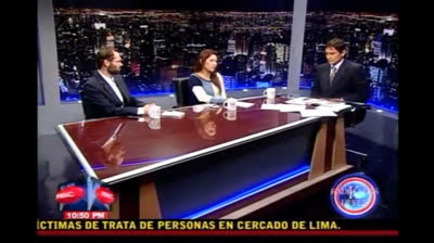 Paul Maquet, Laura Arroyo Gárate y Cipriani-Alexandro Saco en Radikales Libres (2012)