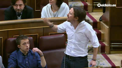 "Felipe González tiene el pasado manchado de cal viva" (Pablo Iglesias)