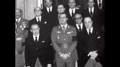 13. Después de Franco, la monarquía (1976-1977). Así fue la España de Franco.